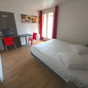 3* Aparthotel Geneva